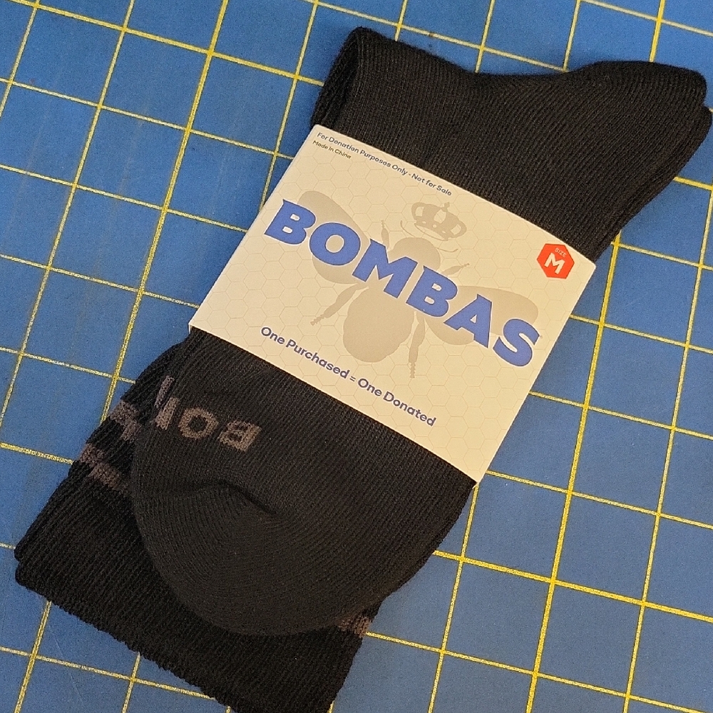 Bombas Unisex Classic Black Athletic Socks New in Package